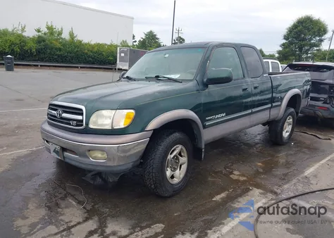 2001 Toyota Tundra Ltd V8 from USA, damaged, VIN 5TBBT48151S203655